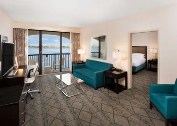 Hilton San Diego Airport/Harbor Island hotel thumbnail 8