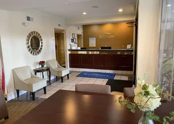 Baymont by Wyndham Cave City hotel thumbnail 2