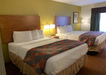 Baymont by Wyndham Cave City hotel thumbnail 3