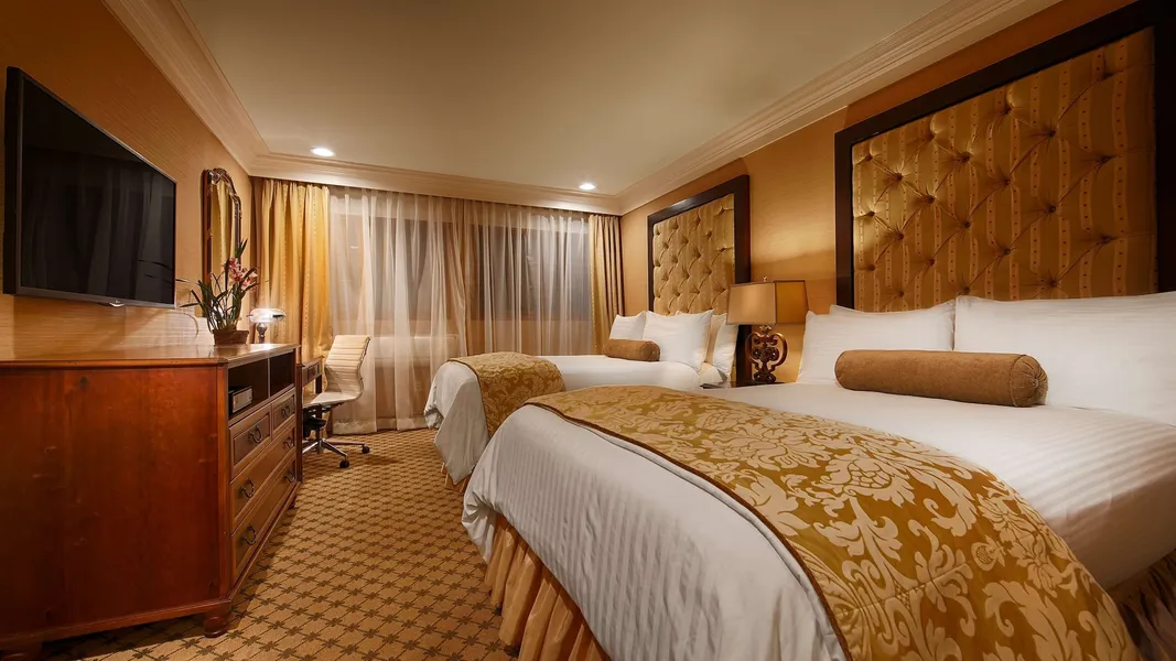 Best Western Plus Sunset Plaza Hotel hotel detail image 6