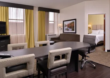 Candlewood Suites Terre Haute by IHG hotel thumbnail 2