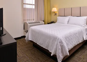 Candlewood Suites Terre Haute by IHG hotel thumbnail 6