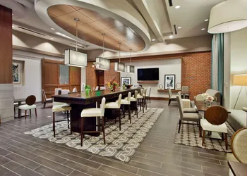 Hampton Inn & Suites Chapel Hill-Carrboro/Downtown hotel thumbnail 3