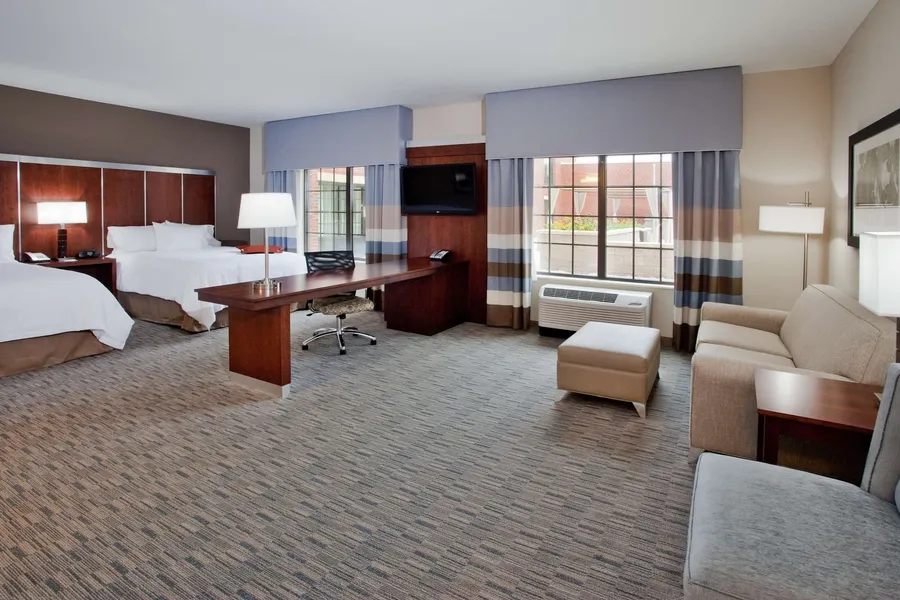 Hampton Inn & Suites Chapel Hill-Carrboro/Downtown hotel detail image 6