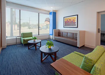 Holiday Inn Express Los Angeles Airport by IHG hotel thumbnail 3
