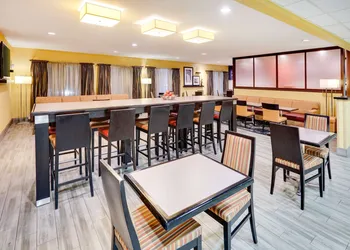 Hampton Inn Los Angeles/Carson/Torrance hotel thumbnail 4