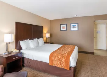 Comfort Inn & Suites Mojave hotel thumbnail 7