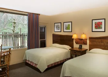 Yosemite Valley Lodge hotel thumbnail 2