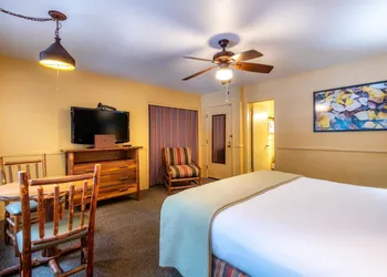 Yosemite Valley Lodge hotel thumbnail 4