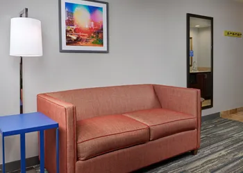 Hampton Inn & Suites Holly Springs hotel thumbnail 6