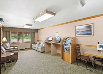 Clarion Hotel & Suites Fairbanks near Ft. Wainwright hotel thumbnail 3
