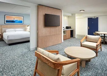 Hotel MDR Marina del Rey - a DoubleTree by Hilton hotel thumbnail 8