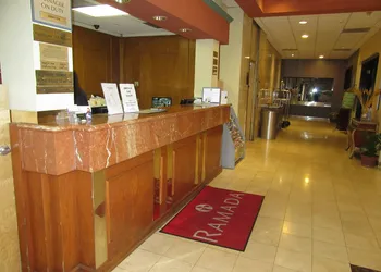 Ramada by Wyndham Los Angeles/Koreatown West hotel thumbnail 6