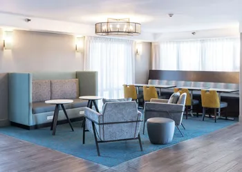 Hampton Inn Los Angeles/Santa Clarita hotel thumbnail 5