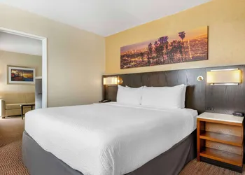 Best Western Royal Palace Inn & Suites hotel thumbnail 7