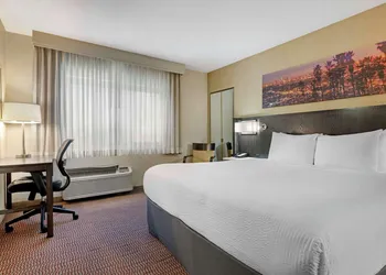 Best Western Royal Palace Inn & Suites hotel thumbnail 8