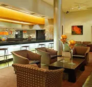 Ramada Plaza by Wyndham West Hollywood Hotel & Suites hotel detail image 4