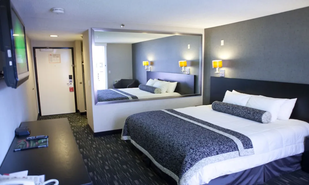 Ramada Plaza by Wyndham West Hollywood Hotel & Suites hotel detail image 6