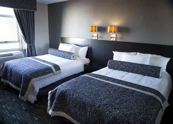 Ramada Plaza by Wyndham West Hollywood Hotel & Suites hotel thumbnail 8