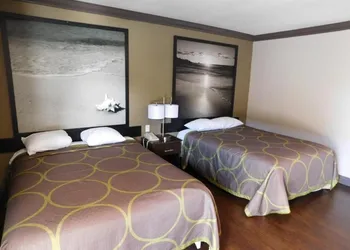 Skyways Hotel hotel thumbnail 3