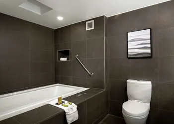 DoubleTree by Hilton Monrovia - Pasadena Area hotel thumbnail 7