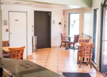 Quality Inn Burbank Airport hotel thumbnail 4
