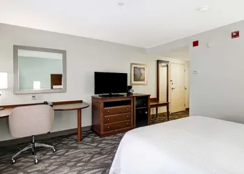 Hampton Inn & Suites Saint John hotel thumbnail 7