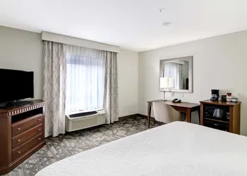 Hampton Inn & Suites Saint John hotel thumbnail 8