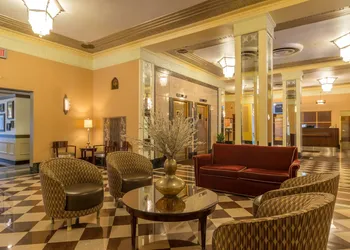Ambassador Hotel Milwaukee, Trademark Collection by Wyndham hotel thumbnail 7