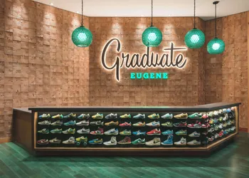 Graduate by Hilton Eugene hotel thumbnail 3