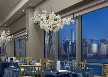 Hyatt Regency Jersey City on the Hudson hotel thumbnail 4