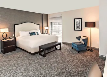 InterContinental Chicago Magnificent Mile by IHG hotel thumbnail 2