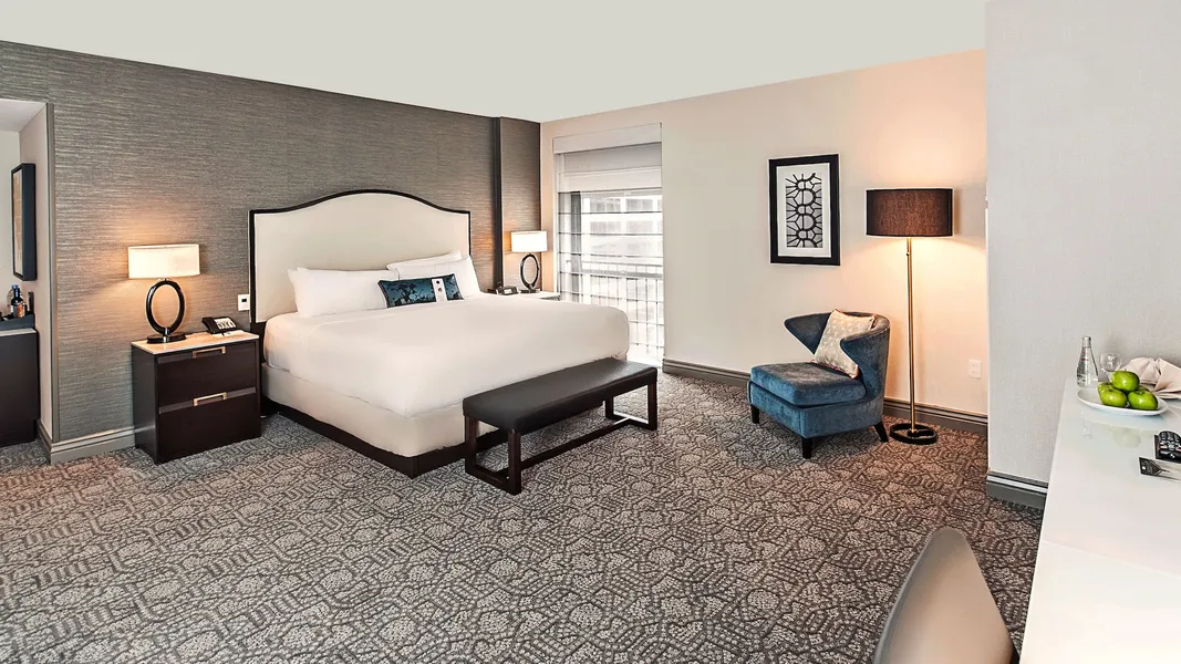 InterContinental Chicago Magnificent Mile by IHG hotel detail image 2