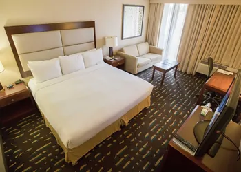 Wyndham Chicago O'Hare hotel thumbnail 6