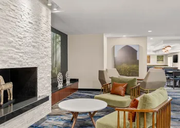 Fairfield Inn & Suites by Marriott Chicago Naperville/Aurora hotel thumbnail 2