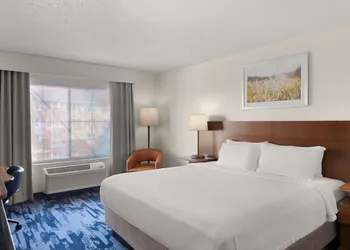 Fairfield Inn & Suites by Marriott Chicago Naperville/Aurora hotel thumbnail 5