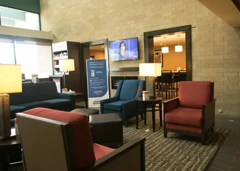 Comfort Suites Oakbrook Terrace near Oakbrook Center hotel thumbnail 6