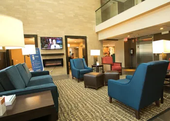 Comfort Suites Oakbrook Terrace near Oakbrook Center hotel thumbnail 8