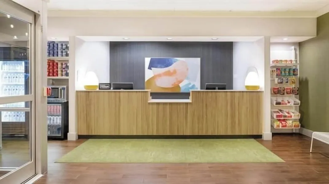 Spark by Hilton Oak Forest hotel detail image 2