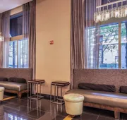 Courtyard by Marriott Chicago Magnificent Mile hotel detail image 3