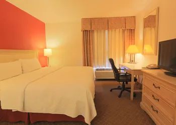 Days Inn by Wyndham Calumet Park hotel thumbnail 2