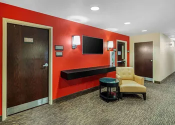 Extended Stay America Select Suites Chicago O'Hare hotel thumbnail 3