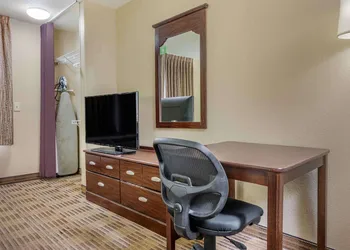 Extended Stay America Select Suites Chicago O'Hare hotel thumbnail 8