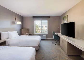 Hilton Garden Inn St. Charles hotel thumbnail 6