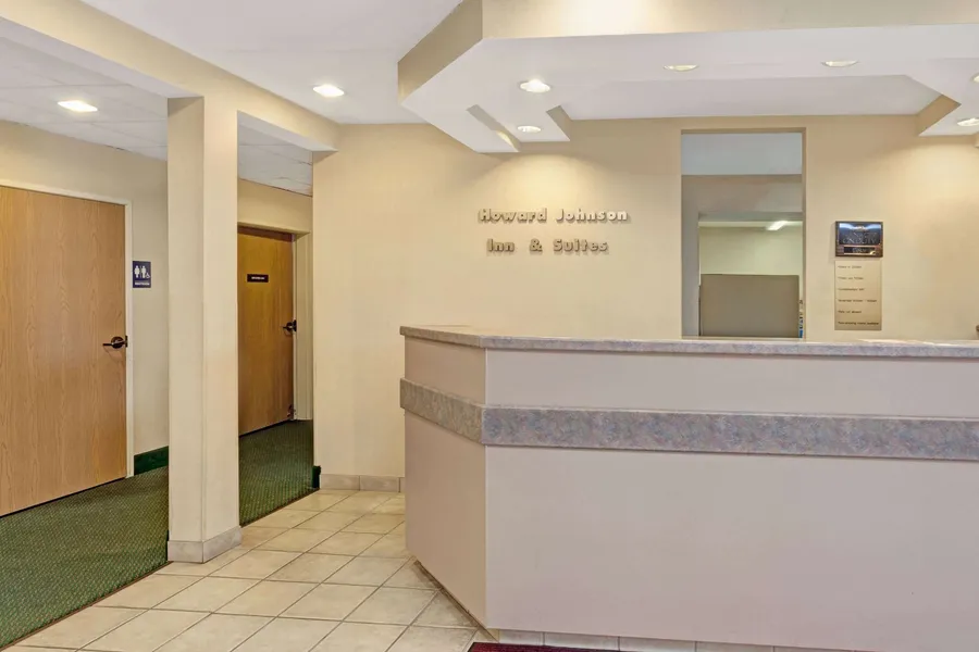 Red Lion Inn & Suites Elk Grove Village hotel detail image 2