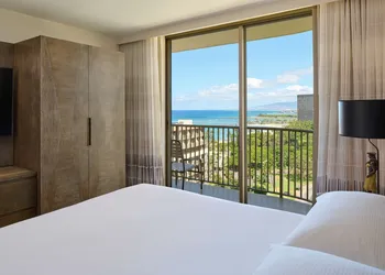 Embassy Suites by Hilton Waikiki Beach Walk hotel thumbnail 5