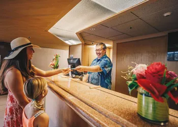 Aston Waikiki Sunset hotel thumbnail 2
