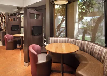 Courtyard by Marriott Anaheim Buena Park hotel thumbnail 4