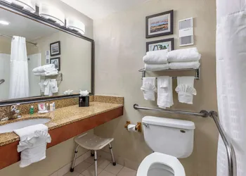 Comfort Inn Escondido San Diego North County hotel thumbnail 7