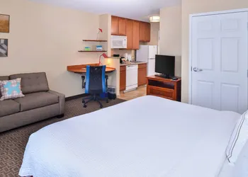 TownePlace Suites Thousand Oaks Ventura County hotel thumbnail 7